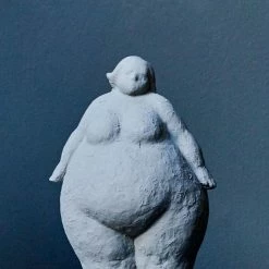 Abigail Ahern Victoria Sculpture