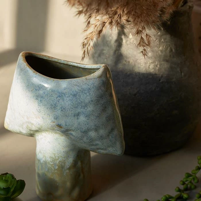 Abigail Ahern Amiri Blue Vase 3 Abigail Ahern Amiri Blue Vase